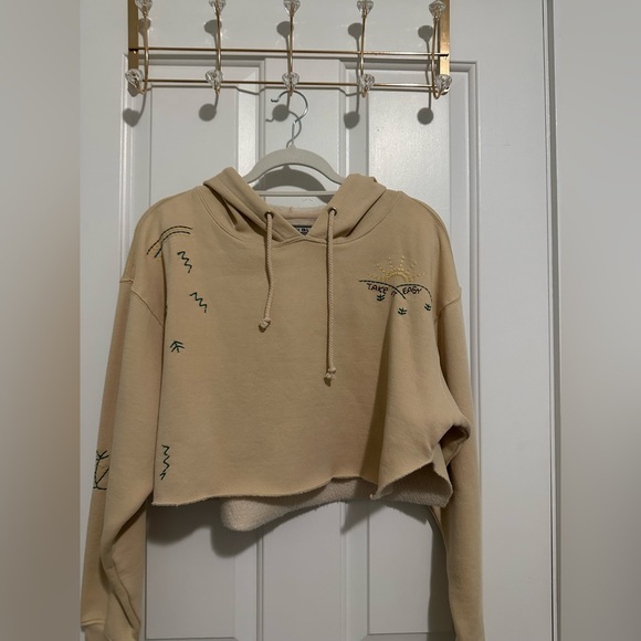 Kimchi blue tan cropped embroidered sweater hoodie - Picture 4 of 6